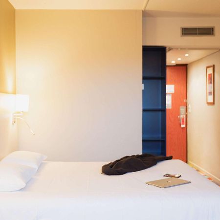 Отель Ibis Styles Lyon Sud Vienne Шас-сюр-Рон Экстерьер фото