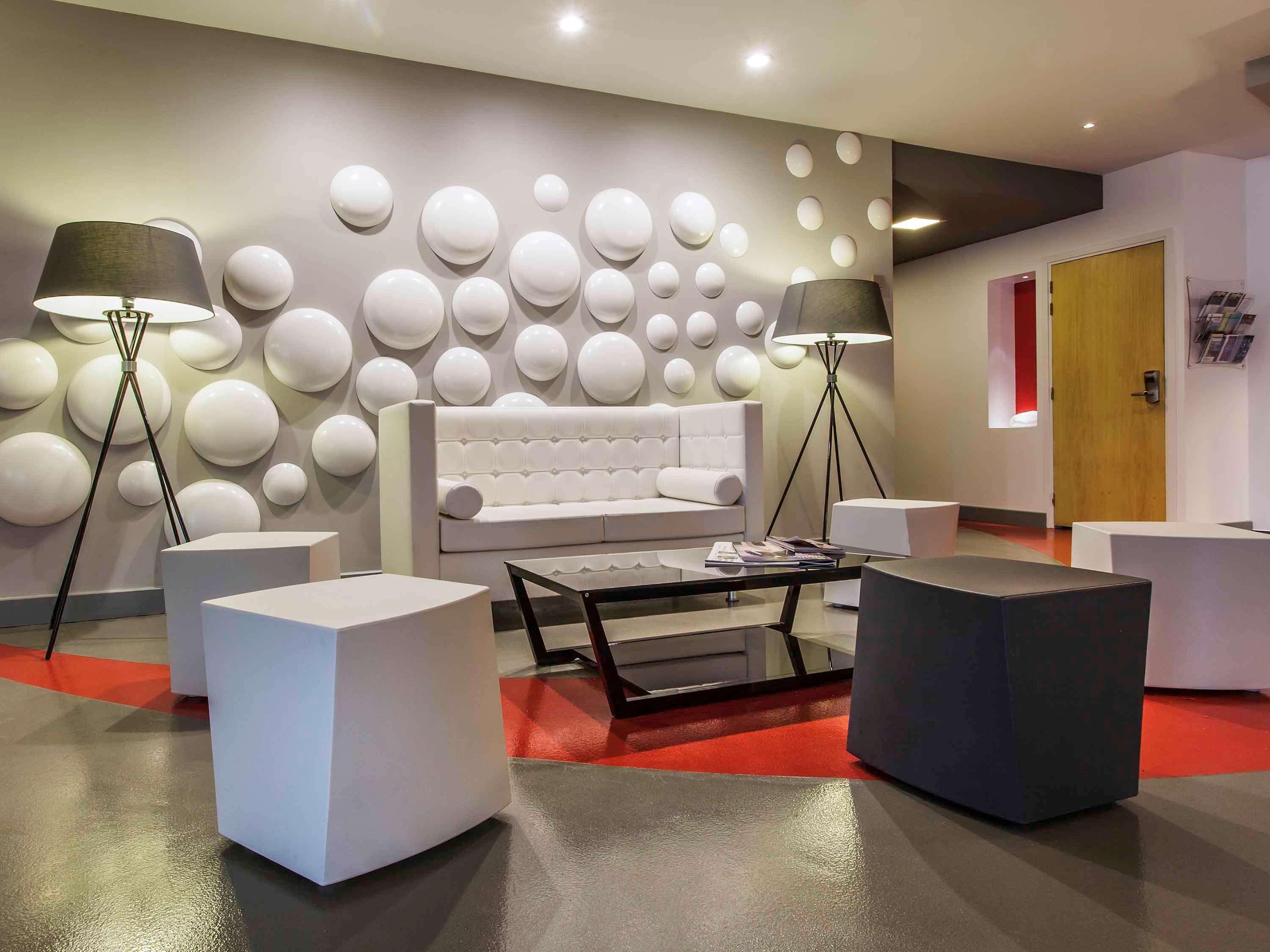 Отель Ibis Styles Lyon Sud Vienne Шас-сюр-Рон Экстерьер фото