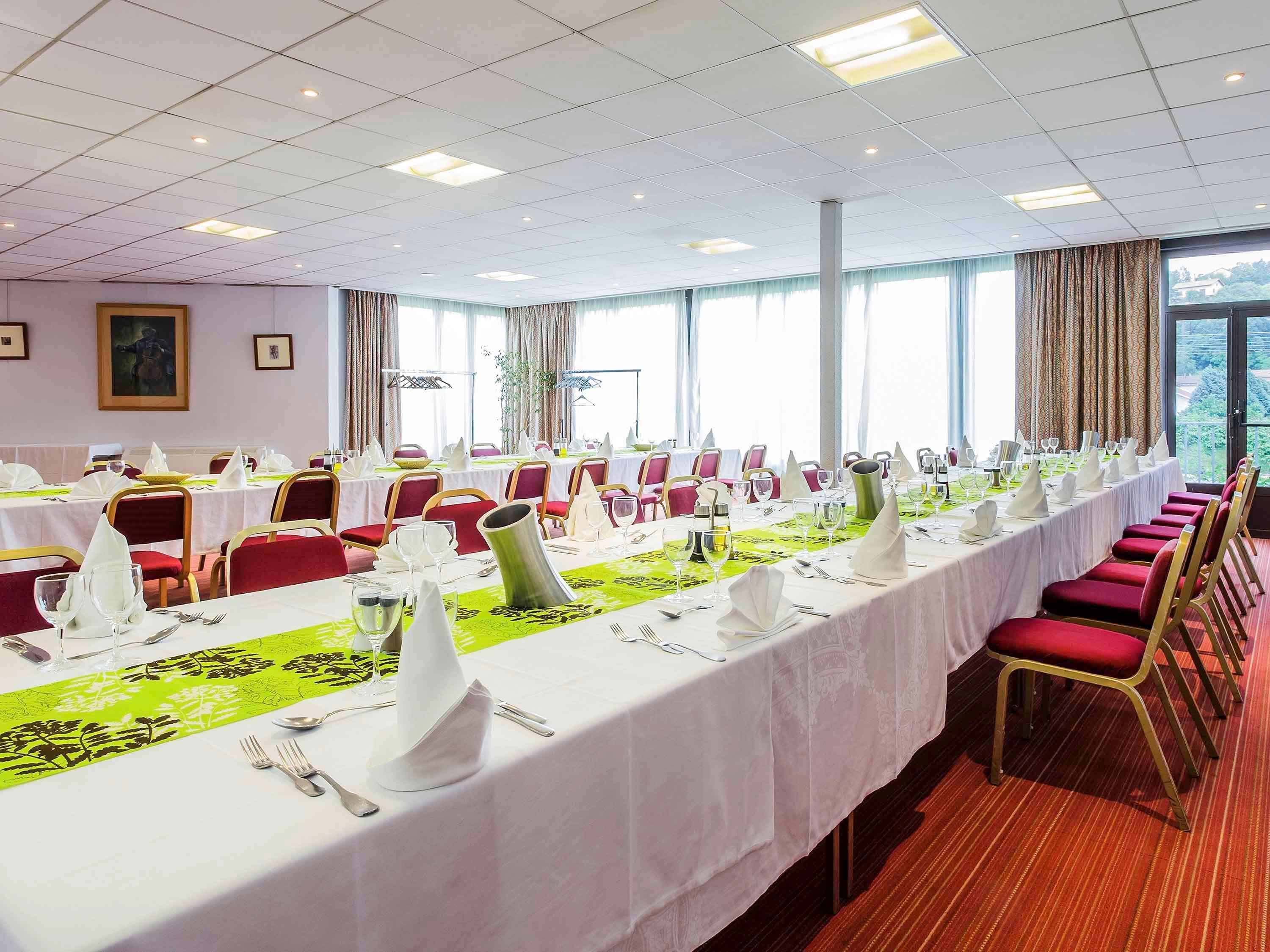Отель Ibis Styles Lyon Sud Vienne Шас-сюр-Рон Экстерьер фото