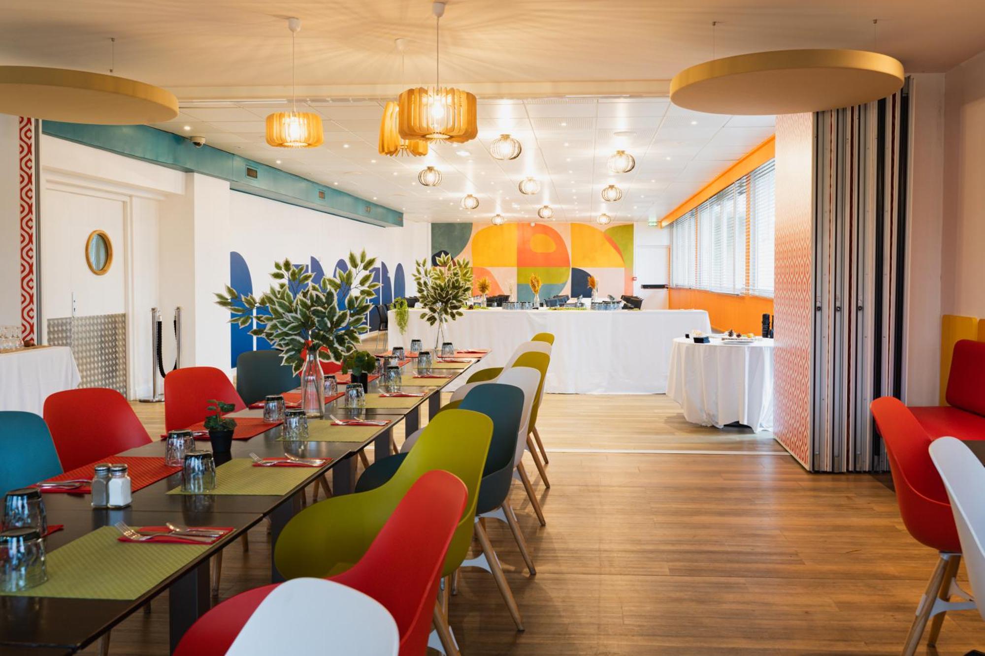 Отель Ibis Styles Lyon Sud Vienne Шас-сюр-Рон Экстерьер фото