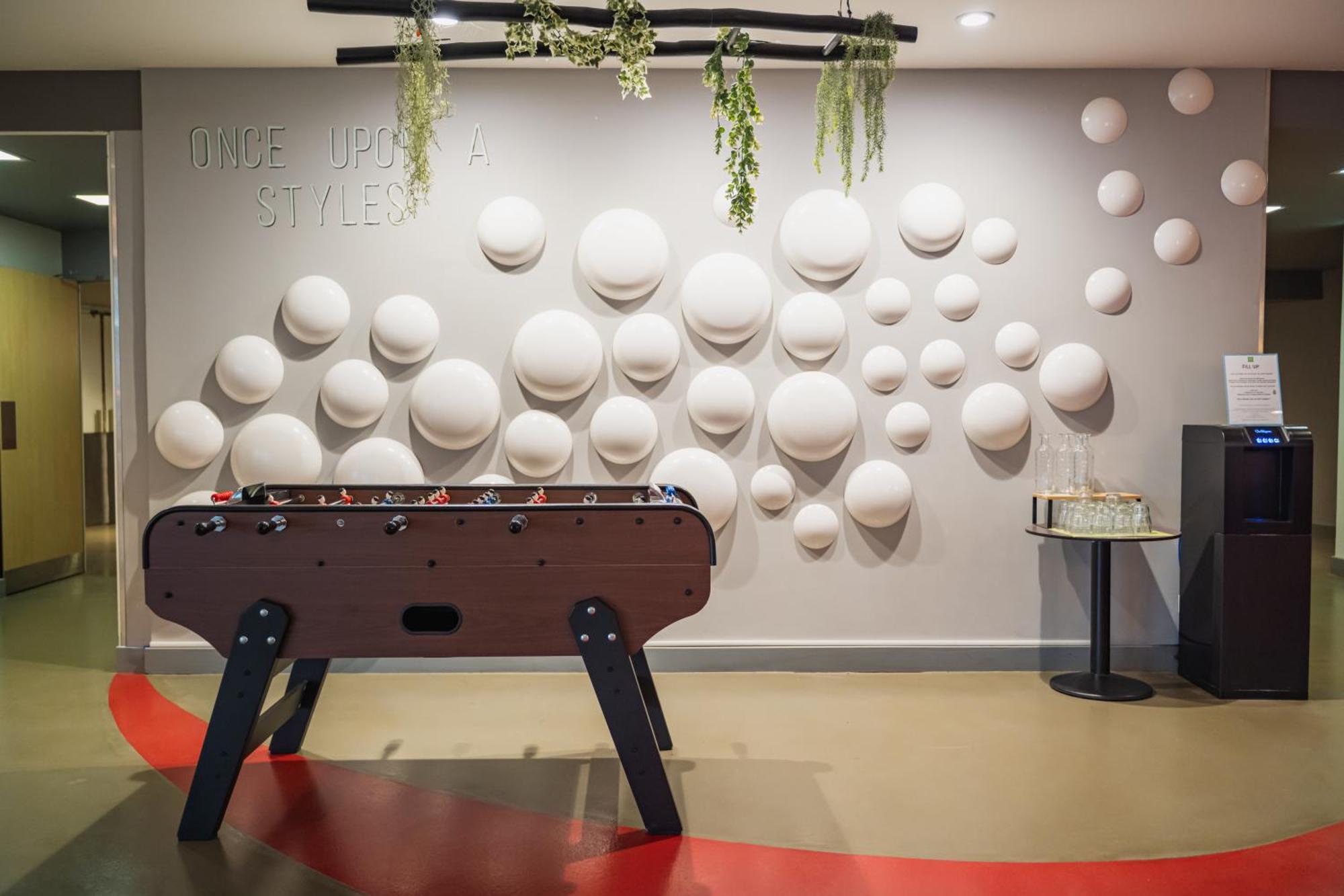 Отель Ibis Styles Lyon Sud Vienne Шас-сюр-Рон Экстерьер фото