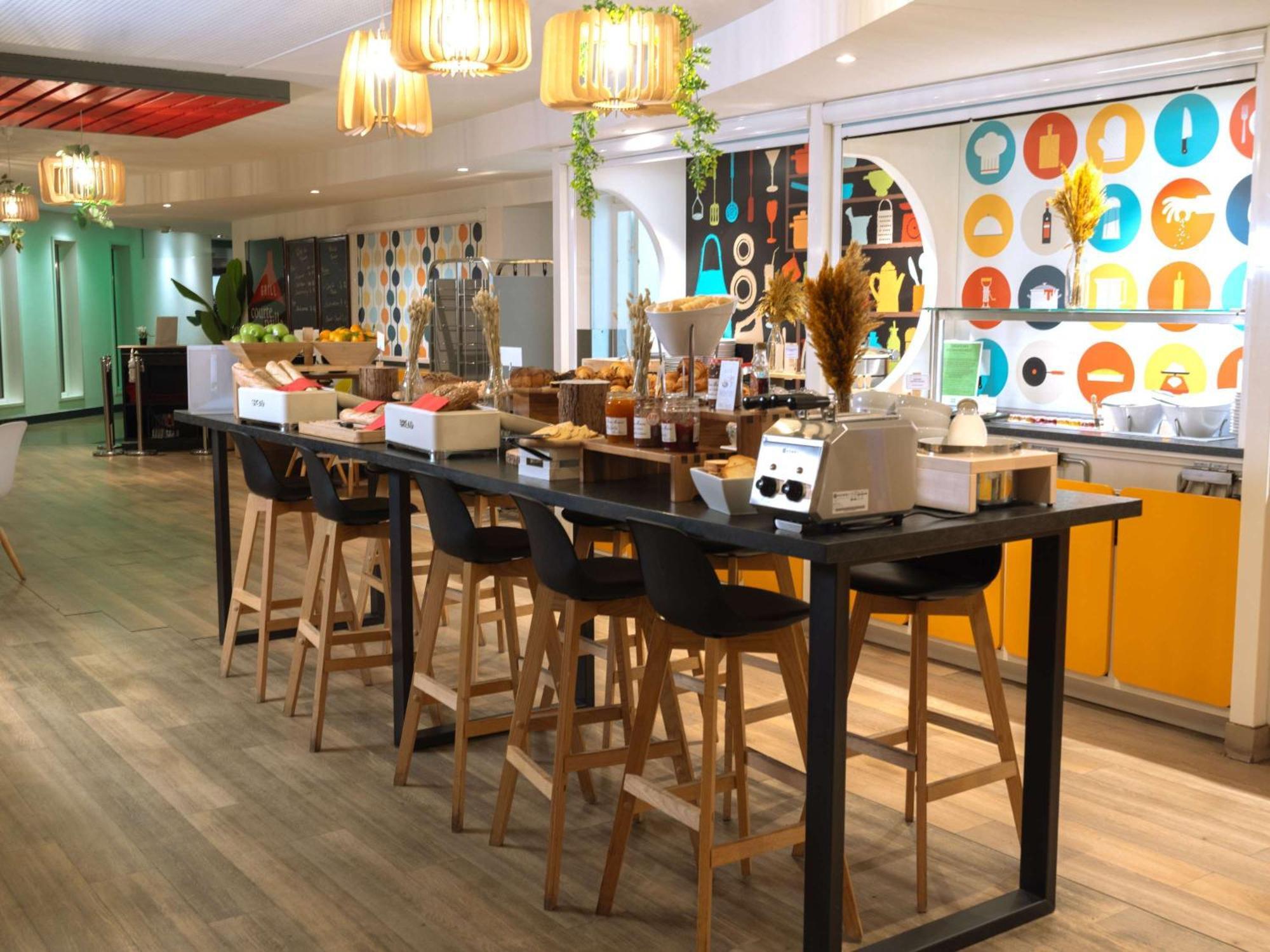 Отель Ibis Styles Lyon Sud Vienne Шас-сюр-Рон Экстерьер фото