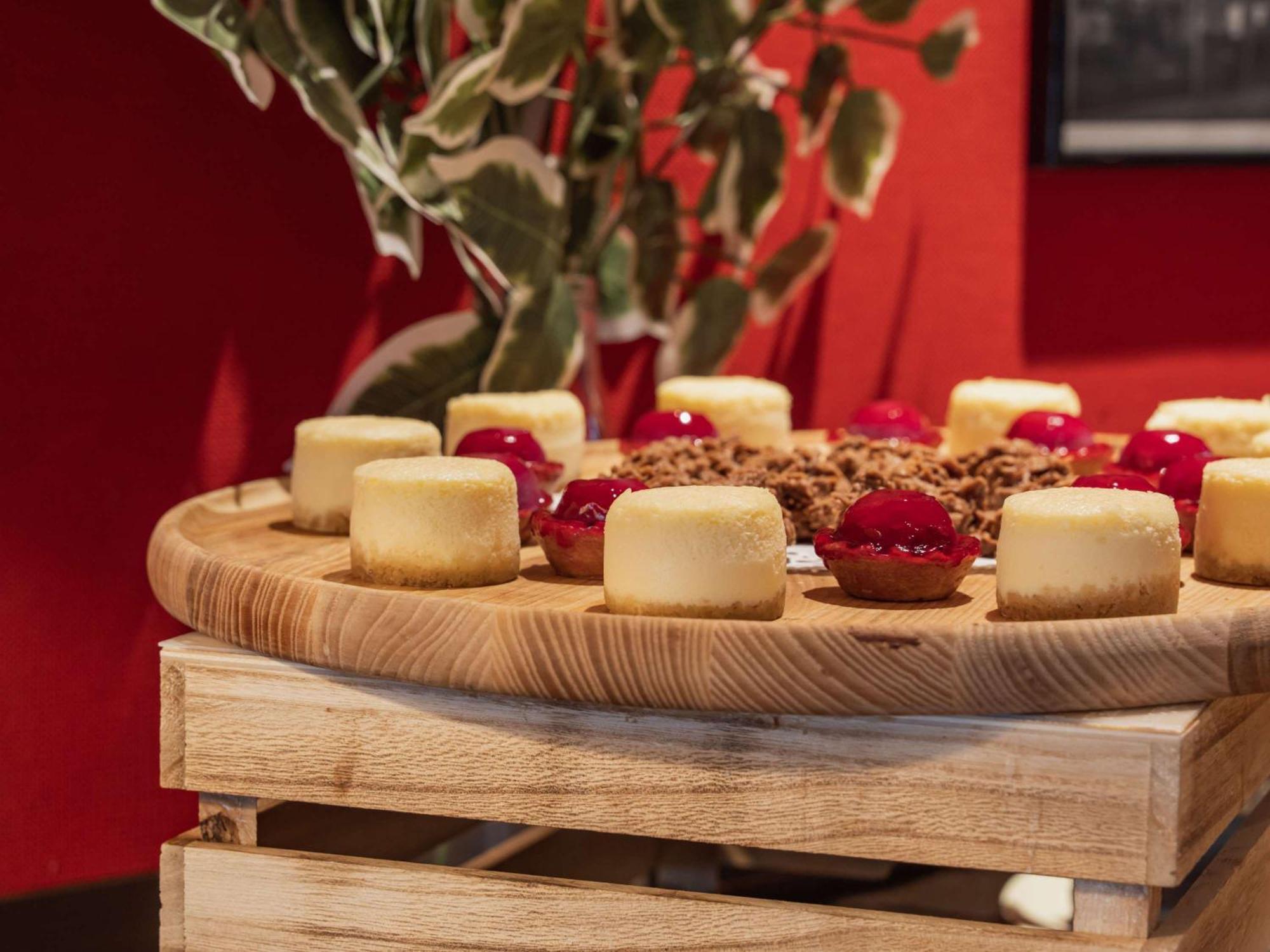 Отель Ibis Styles Lyon Sud Vienne Шас-сюр-Рон Экстерьер фото