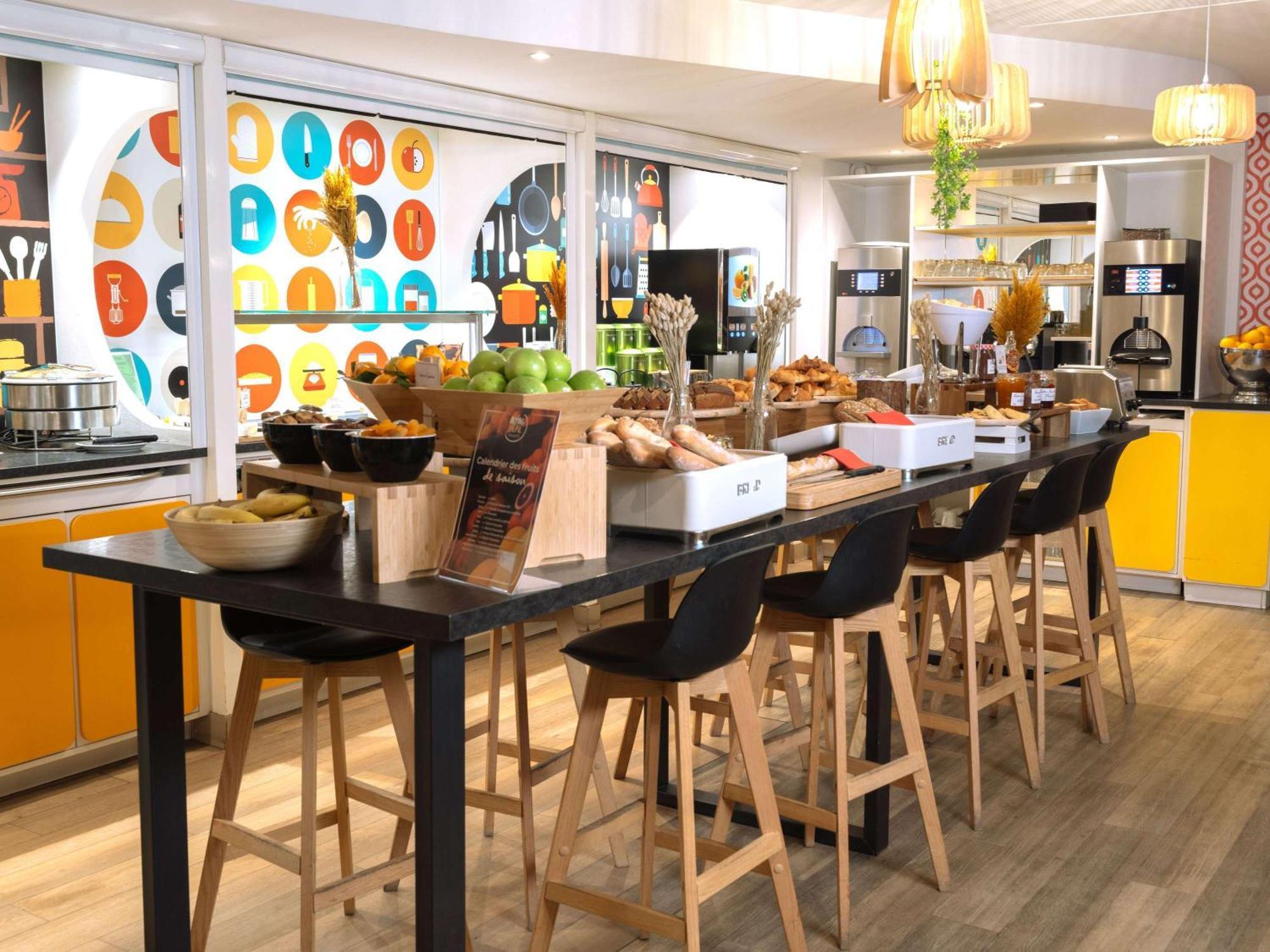 Отель Ibis Styles Lyon Sud Vienne Шас-сюр-Рон Экстерьер фото